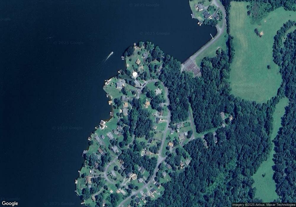 230 Lakeview Cir, Louisa, VA 23093 - photo 1