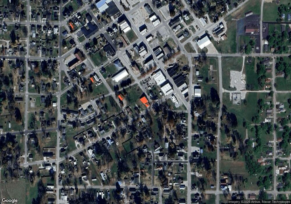 120 S Franklin St, Bicknell, IN 47512 - photo 1