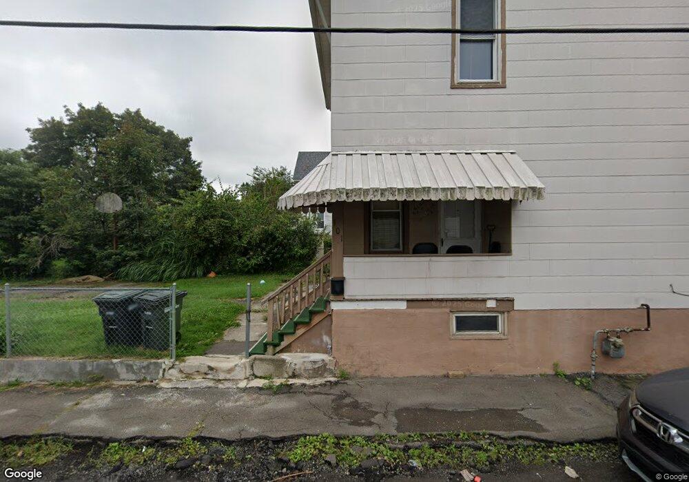 101 S Woodward Ct, Hazleton, PA 18201 - photo 1