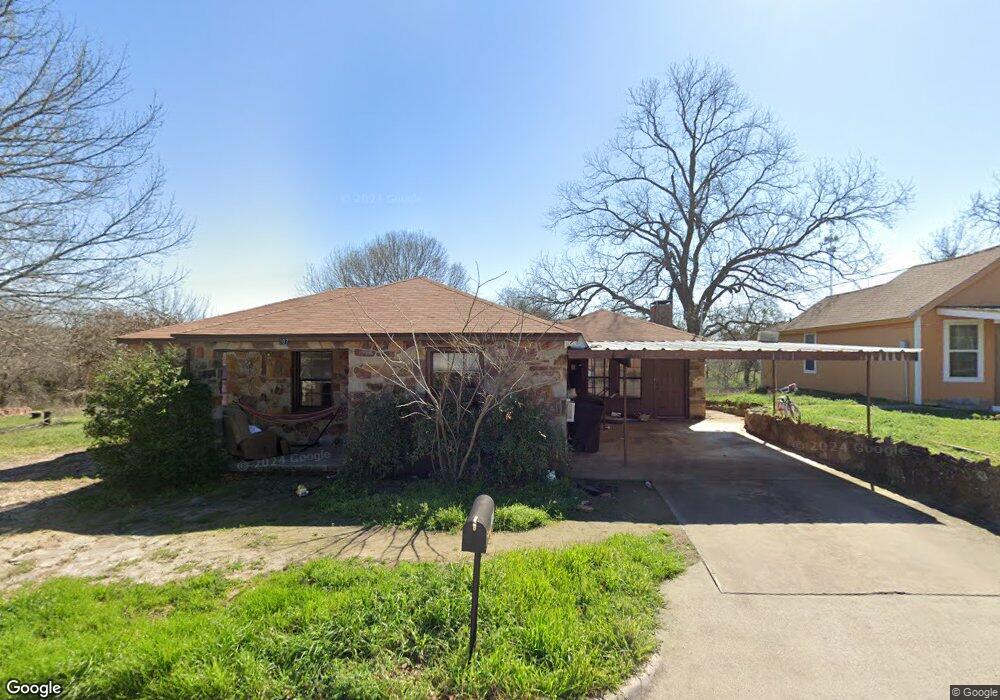 207 Wiggs Ln, Weatherford, TX 76086 - photo 1