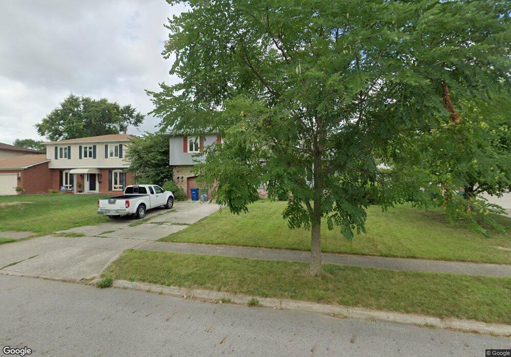 1668 Sandhurst Rd, Columbus, OH 43229 - photo 1