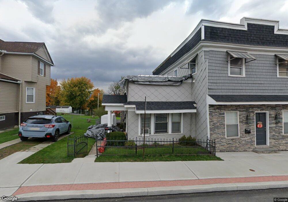 625 Dunmore St, Throop, PA 18512 - photo 1