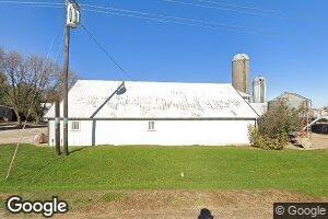 3414 340th St, Hull, IA 51239