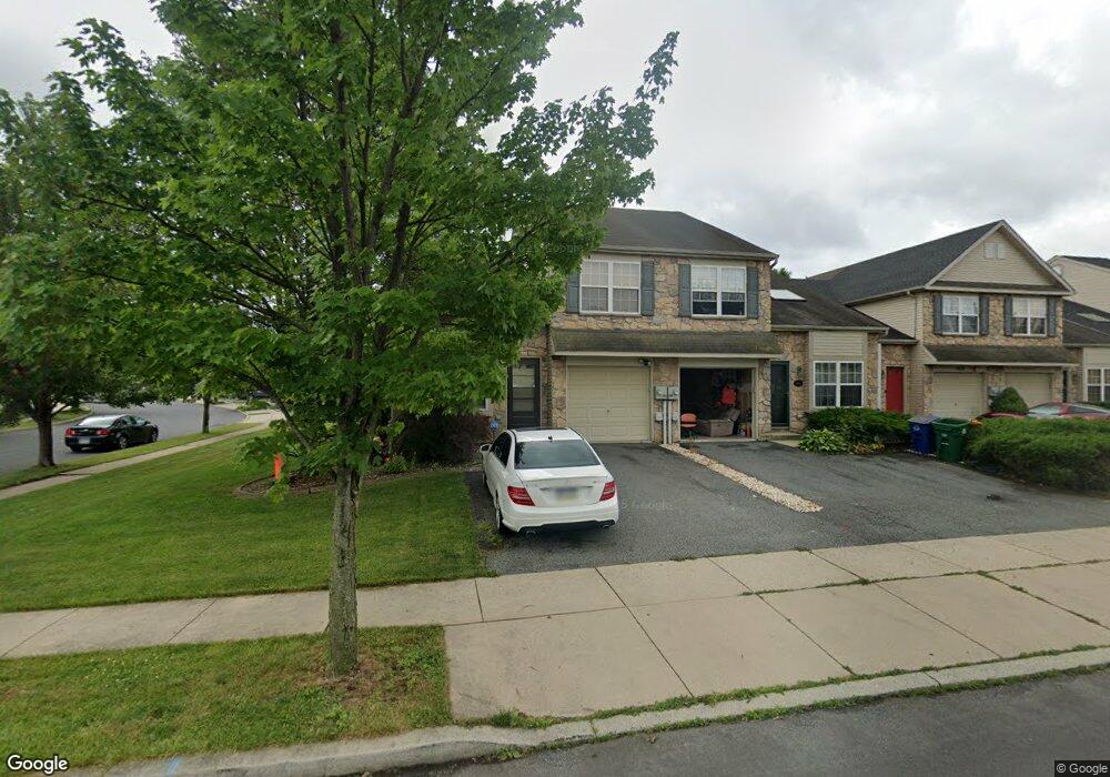 5600 Stonecroft Ln, Allentown, PA 18106 - photo 1