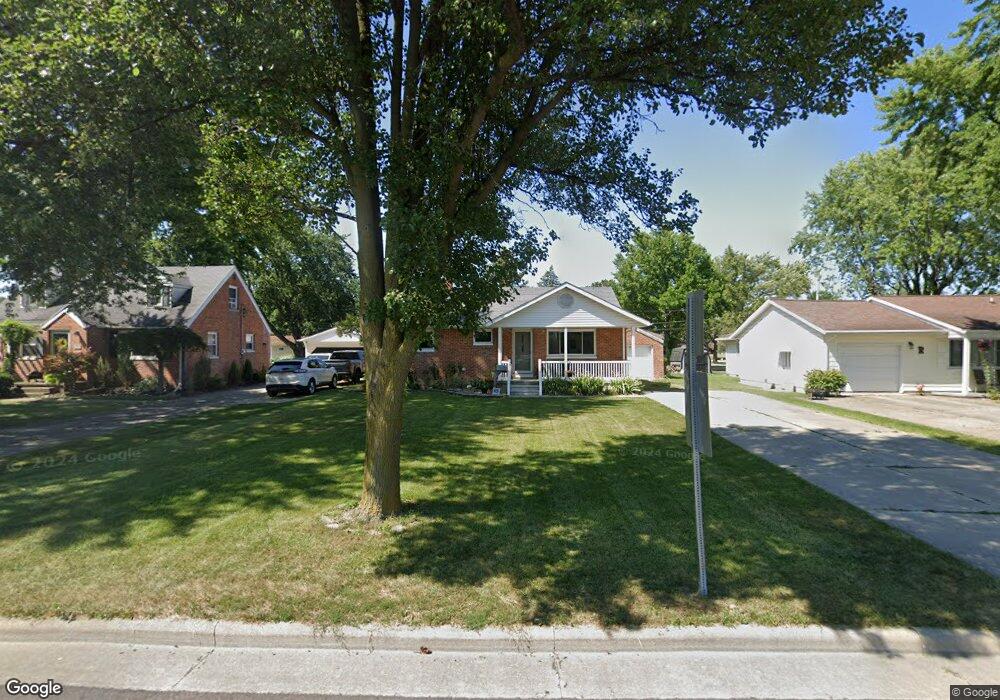 302 Walnut St, Archbold, OH 43502 - photo 1