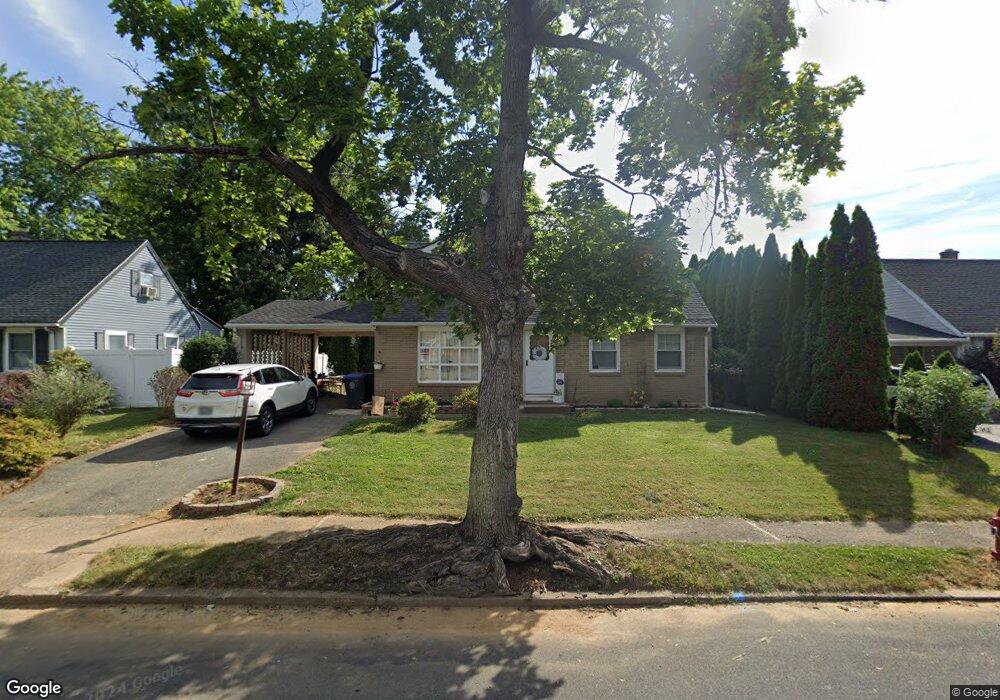 827 S Main St, Allentown, PA 18103 - photo 1