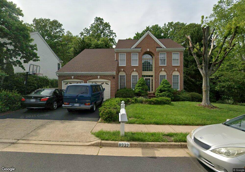 8922 Mountain Ash Dr, Springfield, VA 22153 - photo 1