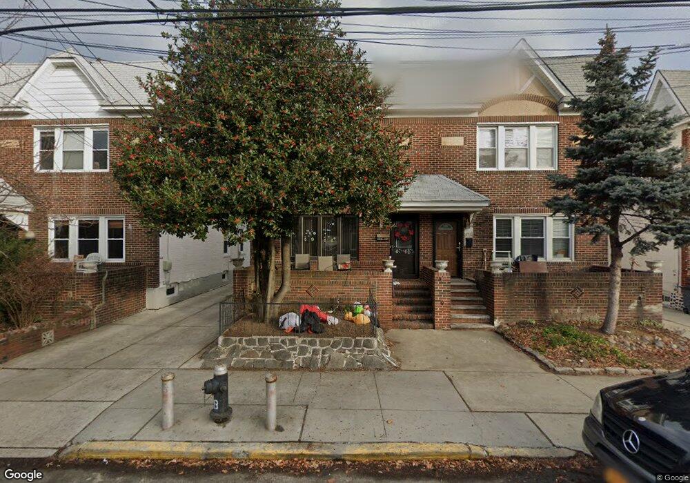 14721 24th Ave, Whitestone, NY 11357 - photo 1