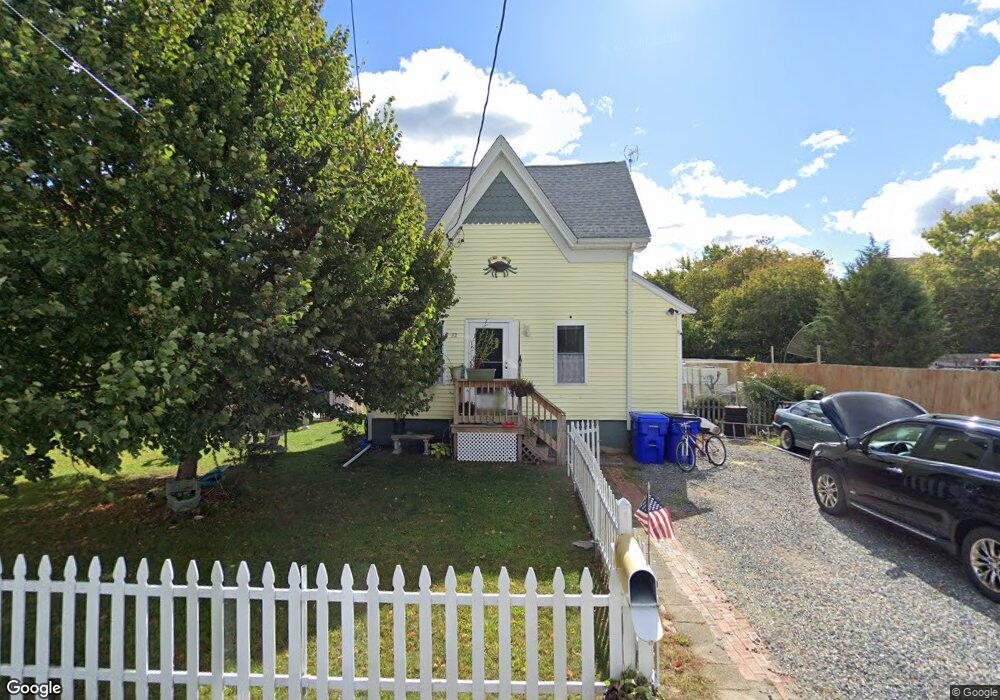 32 Holt Rd, Bourne, MA 2532 - photo 1