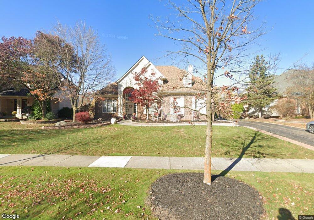 7448 Rafford Ln, West Bloomfield, MI 48322 - photo 1