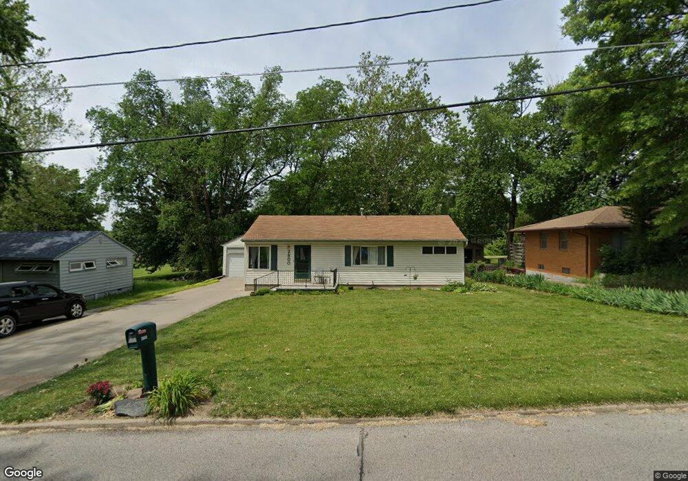 2800 E 25th St, Des Moines, IA 50317 - photo 1