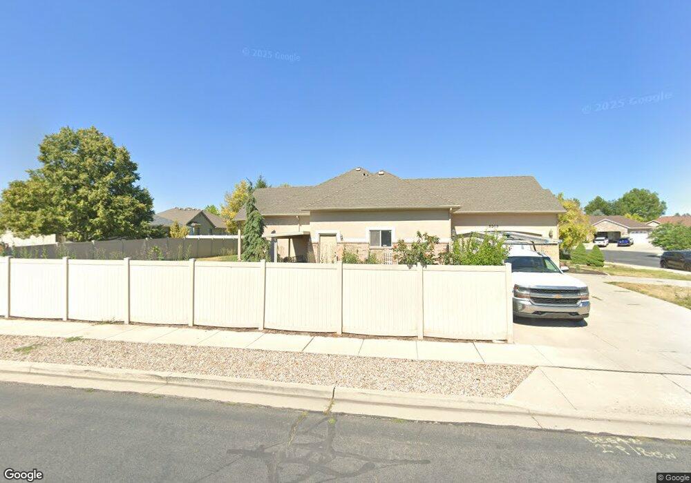5203 W Saddlecrest Cir, West Jordan, UT 84081 - photo 1