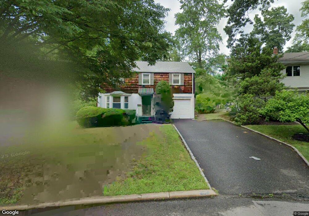 697 Northumberland Rd, Teaneck, NJ 07666 - photo 1