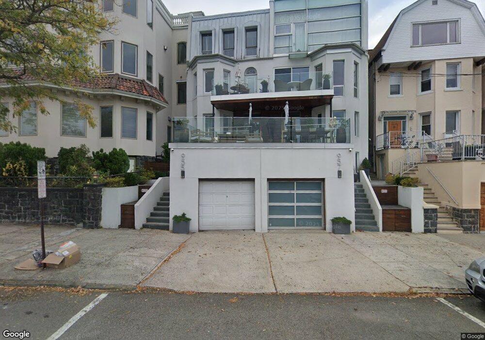 955 Boulevard E, Weehawken, NJ 07086 - photo 1