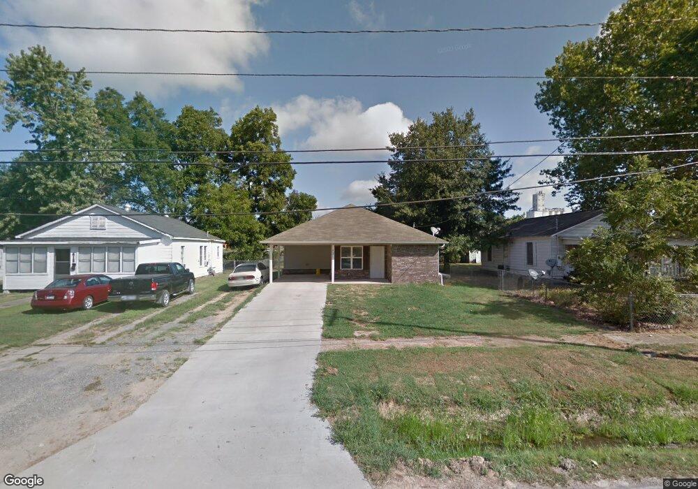 408 W 2nd St, Stuttgart, AR 72160 - photo 1