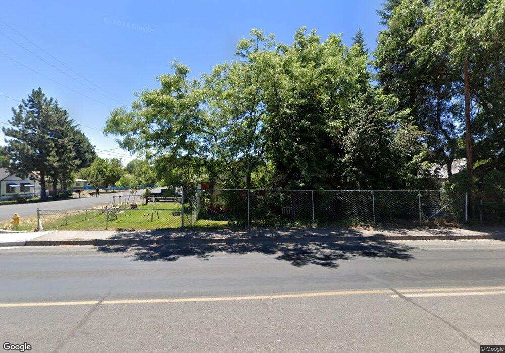 3242 Shasta Way, Klamath Falls, OR 97603 - photo 1