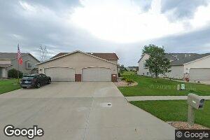 1046 Parkway Dr, West Fargo, ND 58078
