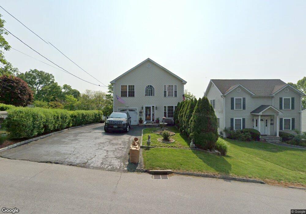 686 Sylvan Ave, Bridgeport, CT 06606 - photo 1