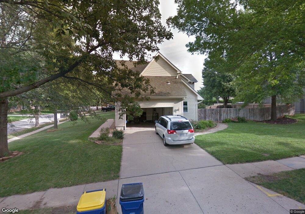 7811 Twilight Ln, Shawnee, KS 66217 - photo 1