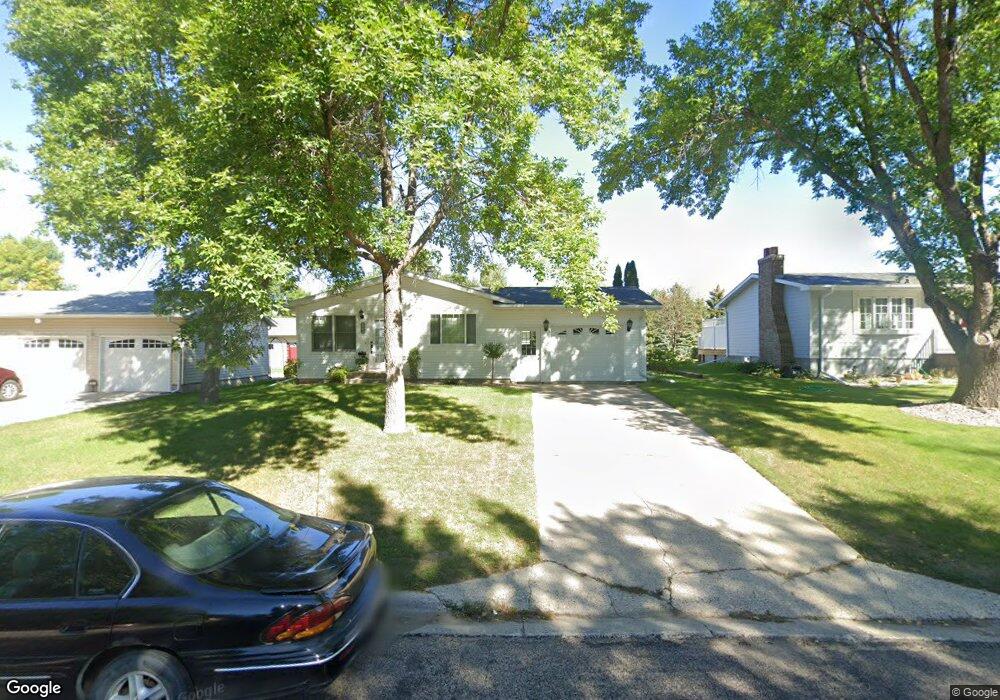 1614 16th St SW, Jamestown, ND 58401 - photo 1