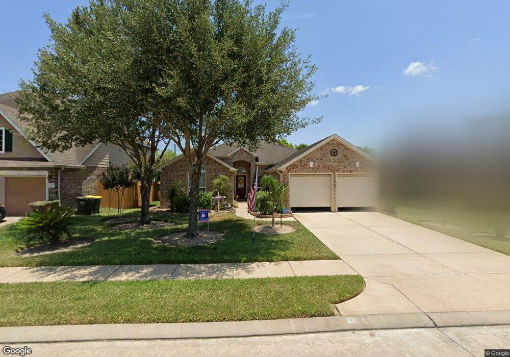 2819 Lost Maples Dr, Pearland, TX 77584 - photo 1