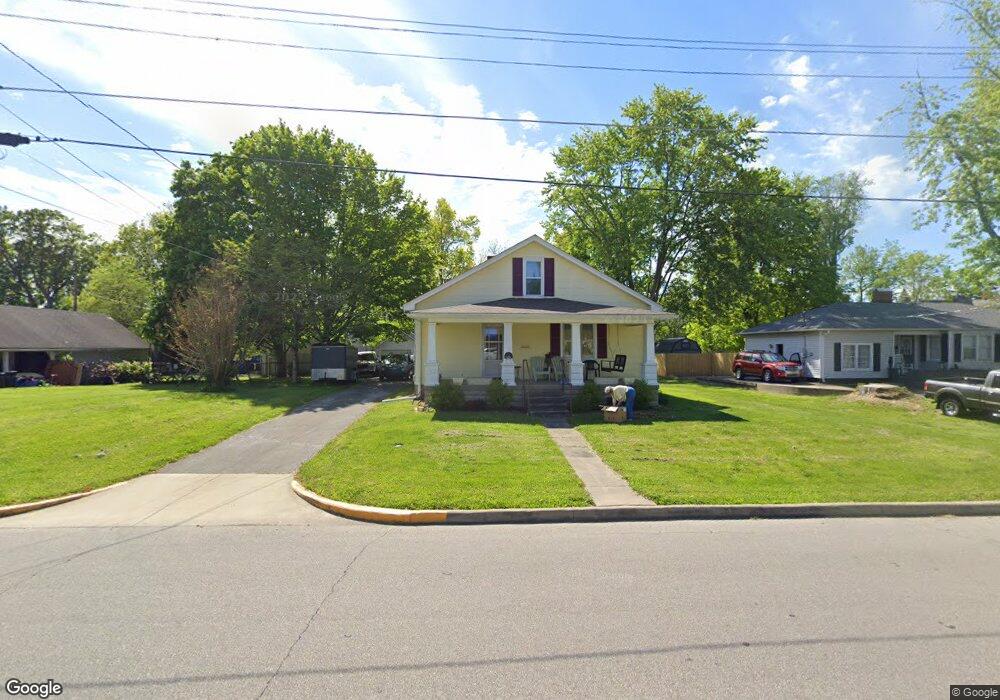 521 N Mulberry St, Corydon, IN 47112 - photo 1