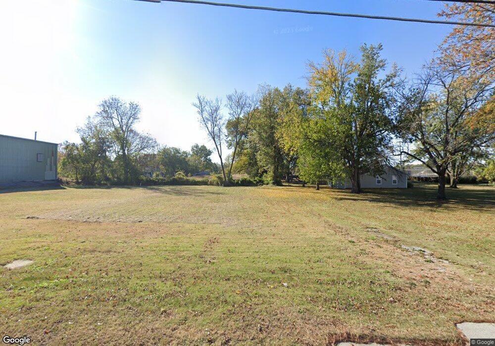 630 Main St, Parsons, KS 67357 - photo 1