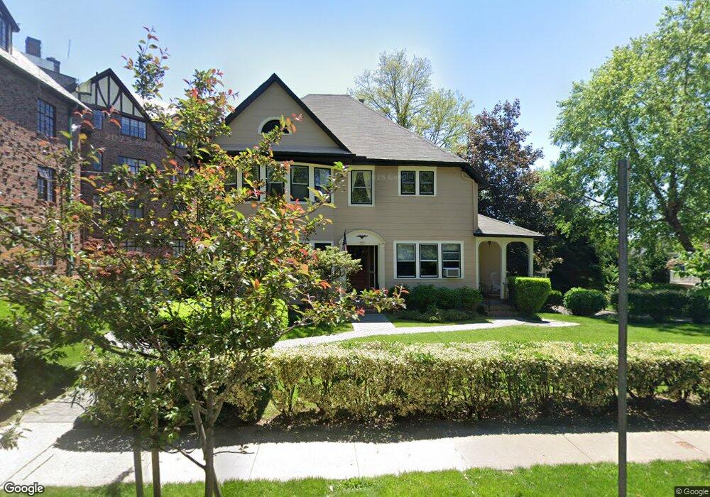 222 Bay Ave, Little Neck, NY 11363 - photo 1