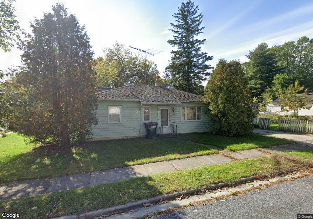 1007 Woodbine Ave, Lansing, MI 48910 - photo 1