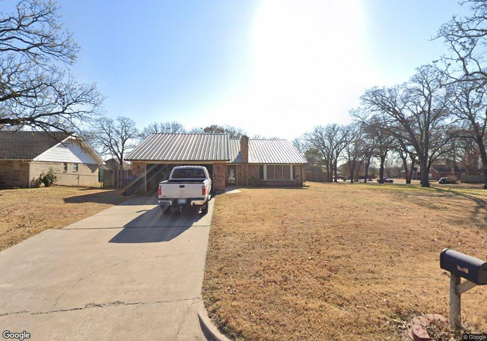2104 Oakglen Dr, Ardmore, OK 73401 - photo 1