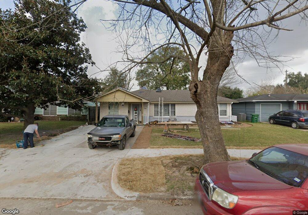 7627 Hereford St, Houston, TX 77087 - photo 1