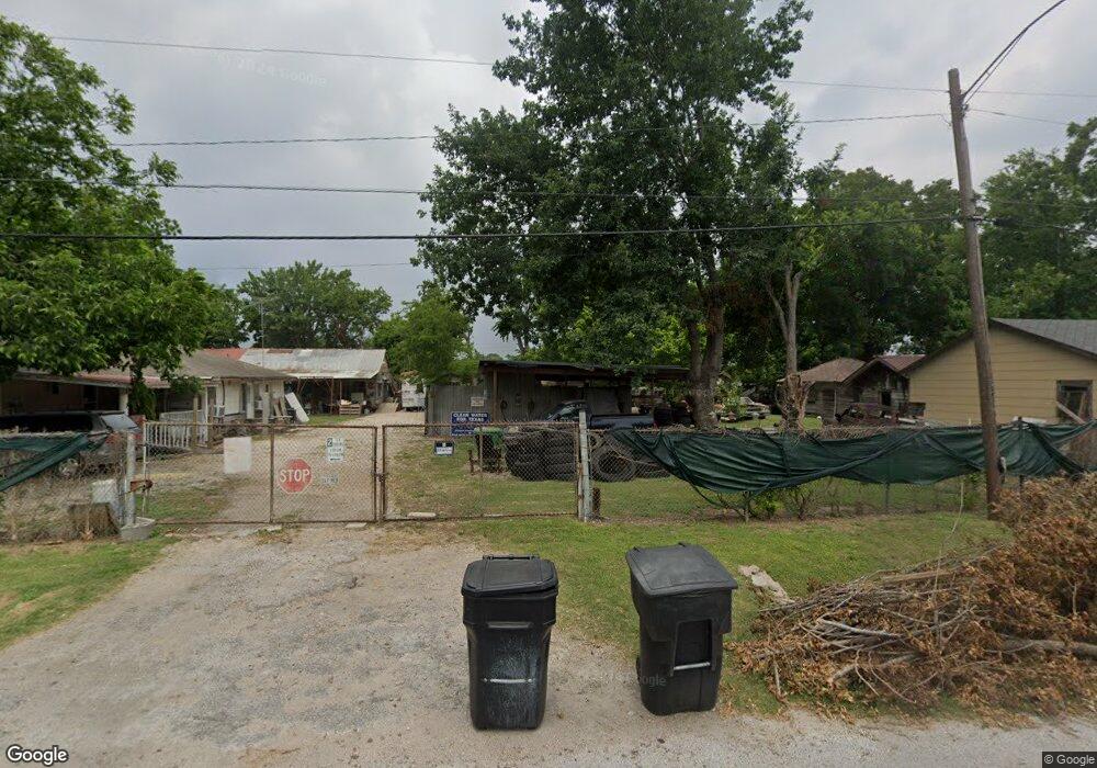 10037 Epsom Rd, Houston, TX 77093 - photo 1