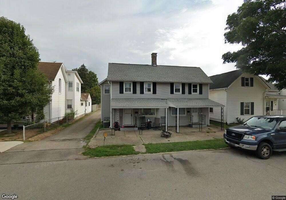 412 E Mound St unit 412 1/2, Circleville, OH 43113 - photo 1