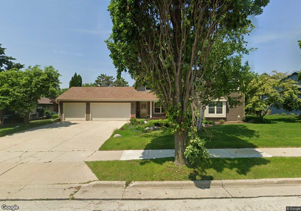 1618 Stardust Dr unit A, Waukesha, WI 53186 - photo 1