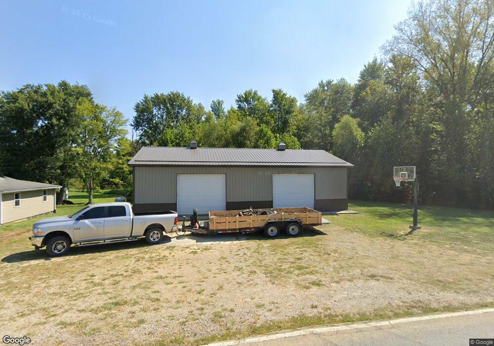 5581 S 400 W, Columbus, IN 47201 - photo 1