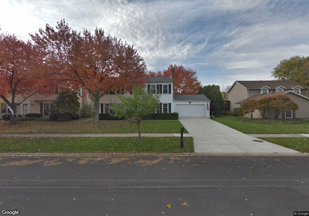 906 Canyon Run Rd, Naperville, IL 60565 - photo 1