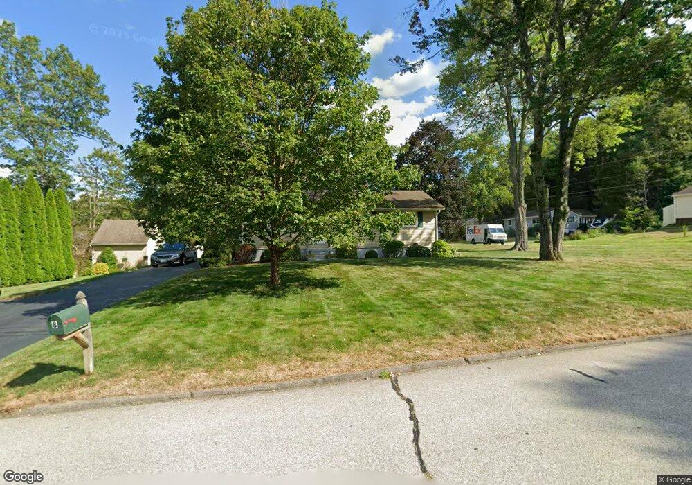 8 Briarcliff Dr, Milford, NH 03055 - photo 1