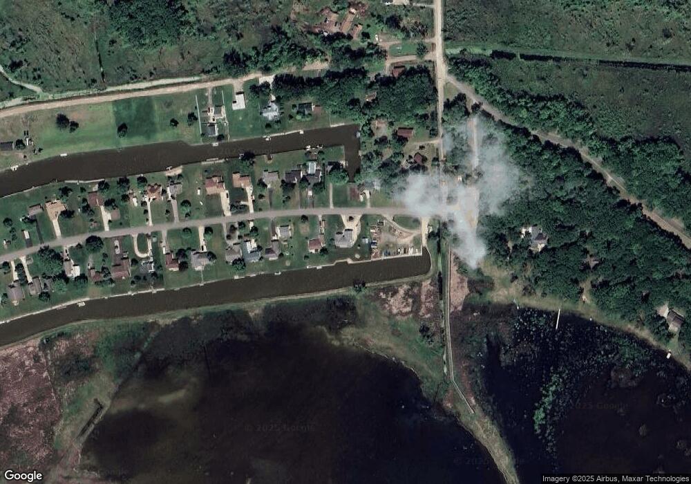 2297 E Bay Ridge Dr, Au Gres, MI 48703 - photo 1