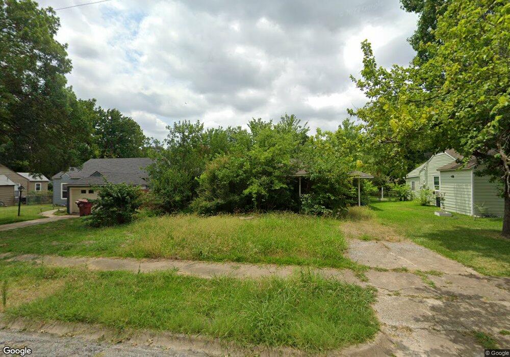 228 E Evans Ave, Bonham, TX 75418 - photo 1