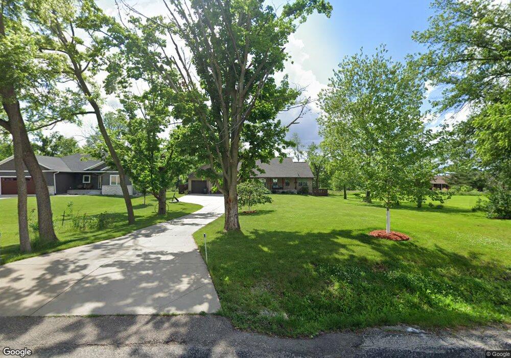 2060 20th St NW, Cedar Rapids, IA 52405 - photo 1