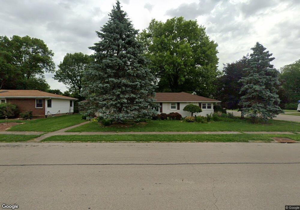 823 Sutton Dr, Xenia, OH 45385 - photo 1