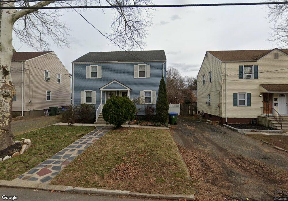 36 Macarthur Dr, Edison, NJ 08837 - photo 1