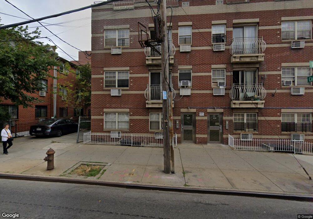 35-11 Linden Place unit 4F, Flushing, NY 11354 - photo 1