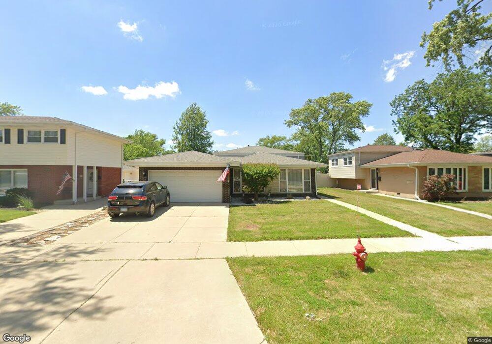 2072 Plainfield Dr, Des Plaines, IL 60018 - photo 1
