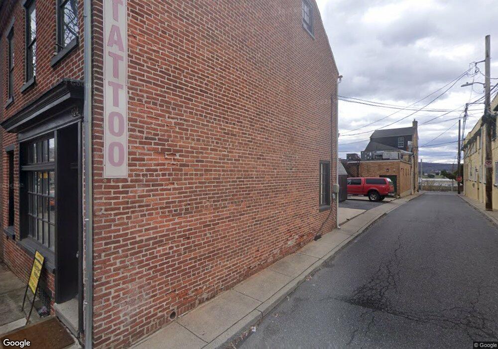 924 W Walnut St unit 1, Allentown, PA 18102 - photo 1