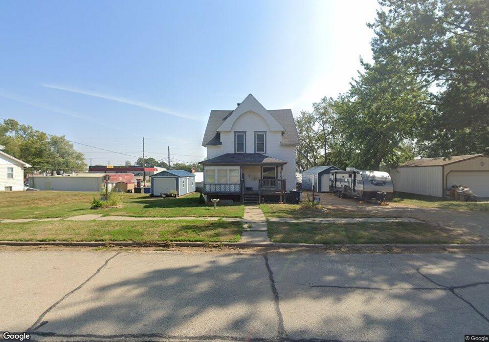 801 Cherokee St, Oskaloosa, KS 66066 - photo 1
