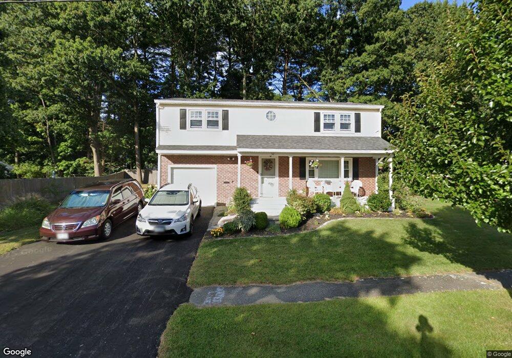 52 Suzanne Dr, Portsmouth, NH 03801 - photo 1