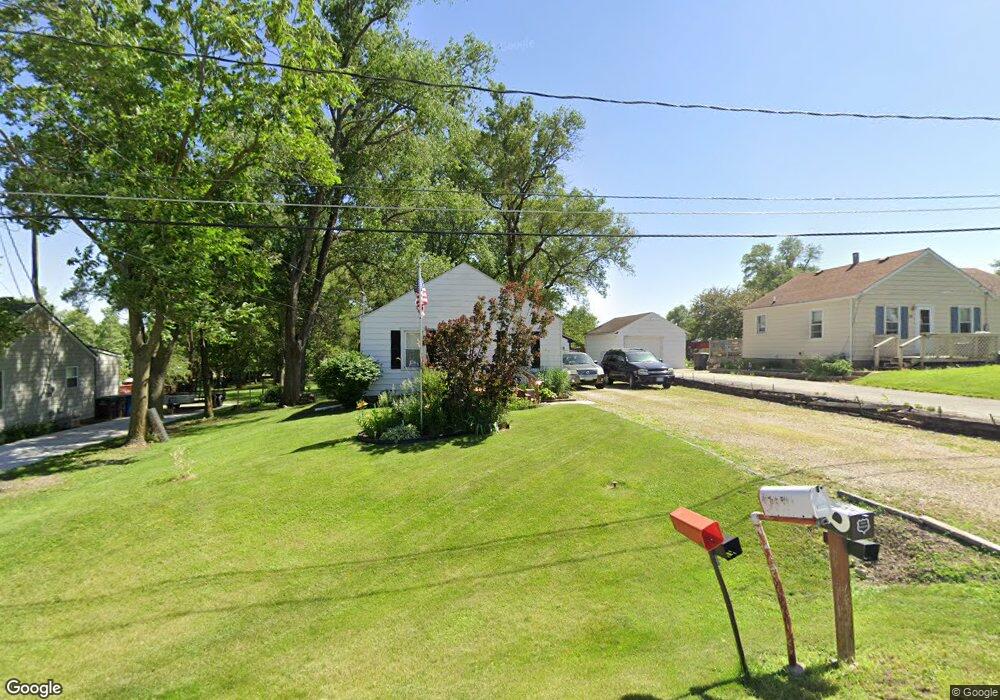 1821 E Marion St, Des Moines, IA 50320 - photo 1