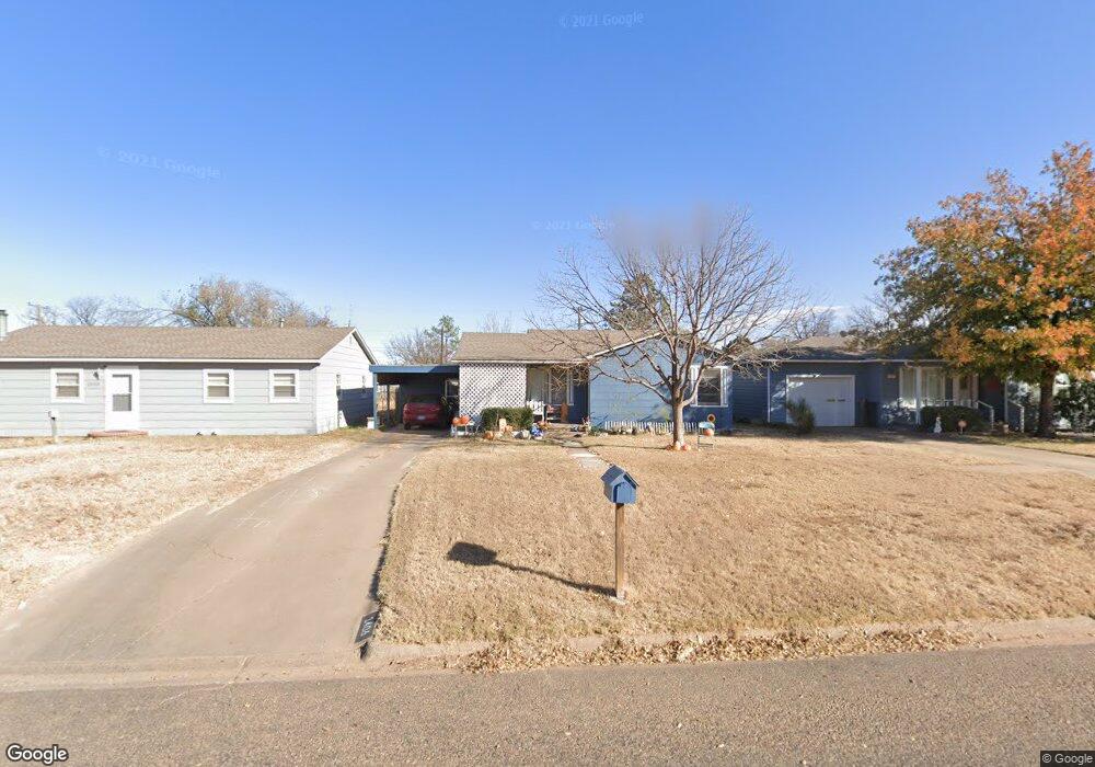 1406 Utica St, Plainview, TX 79072 - photo 1