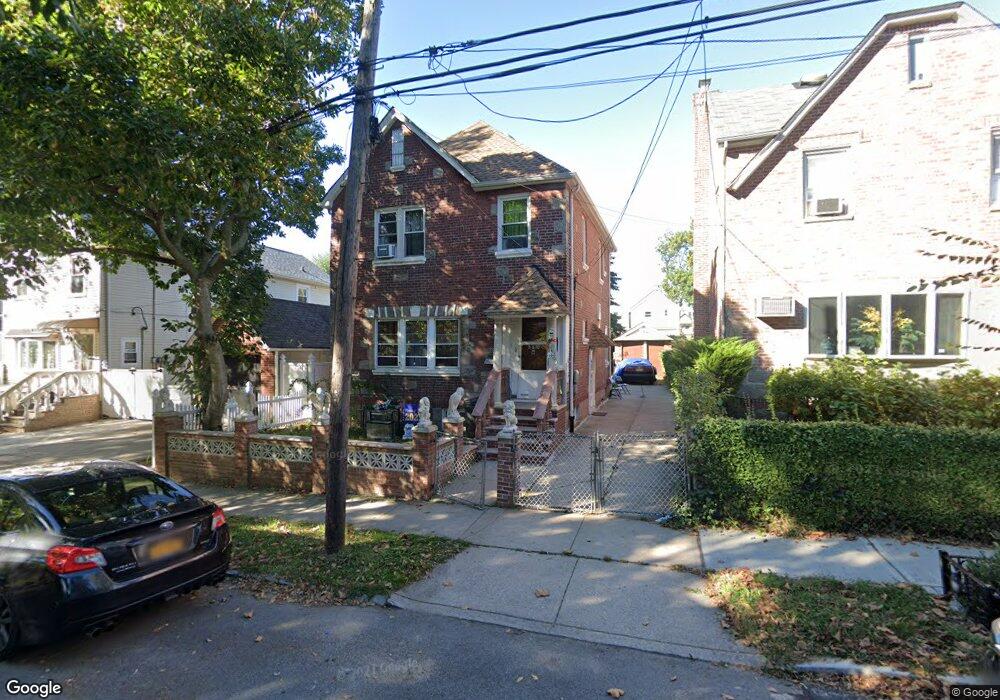 4564 164th St, Flushing, NY 11358 - photo 1